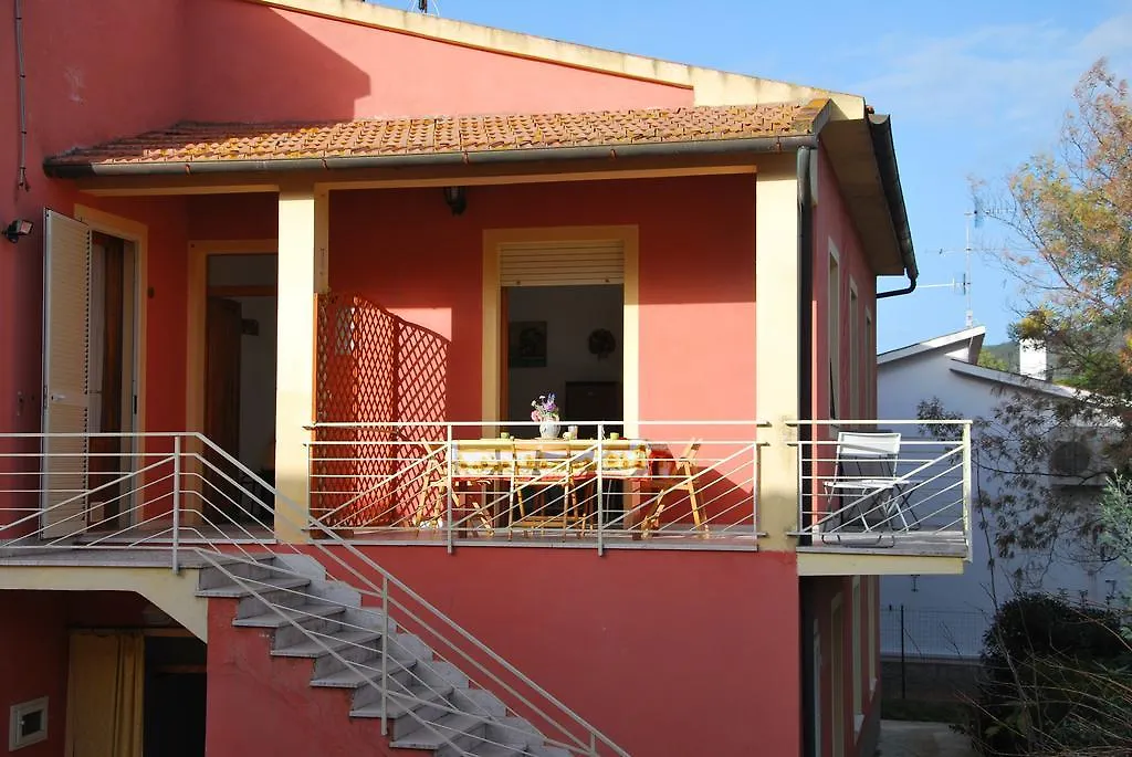 Daire Appartamenti Mare Marina di Campo İtalya